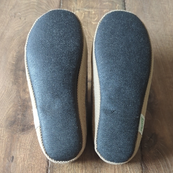 Kyrgies Slippers Bishkek Kicks - Picture 5 of 11